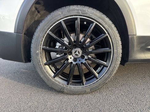 Used 2020 Mercedes-Benz GLB 250 GLB 250 w/ AMG Line image 9