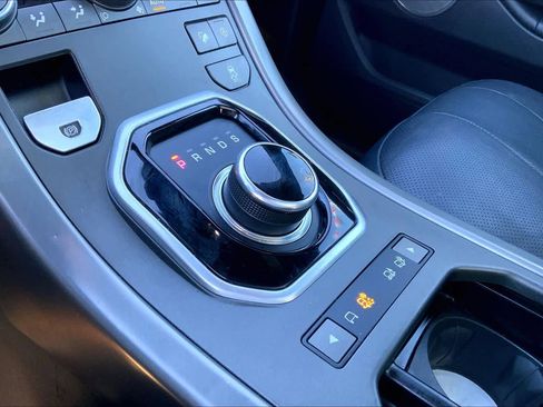 Used 2018 Land Rover Range Rover Evoque Landmark Edition image 15