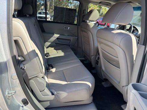 Used 2011 Honda Pilot Touring image 18