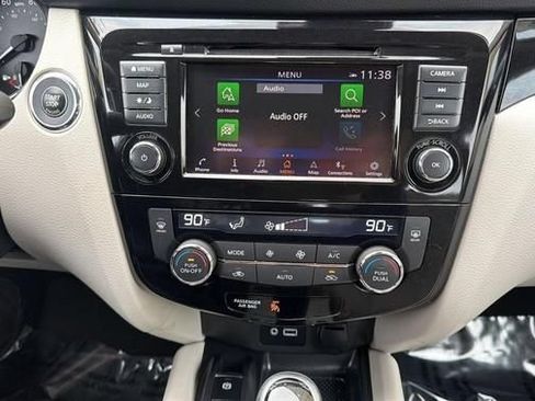 Used 2022 Nissan Rogue Sport SL AWD/4WD image 16