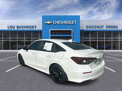 Used 2025 Honda Civic Sport image 6