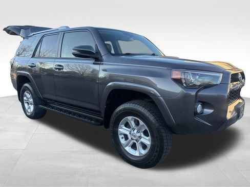 Used 2018 Toyota 4Runner SR5 Premium image 8