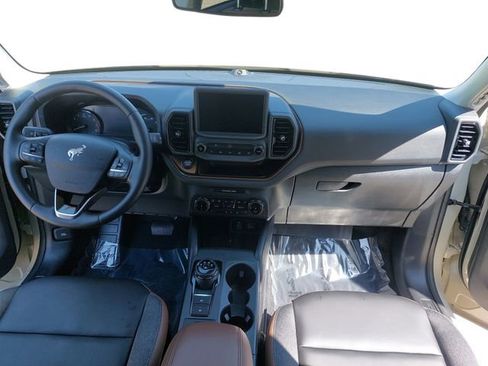 Certified 2024 Ford Bronco Sport Outer Banks w/ Tech Package AWD/4WD image 9