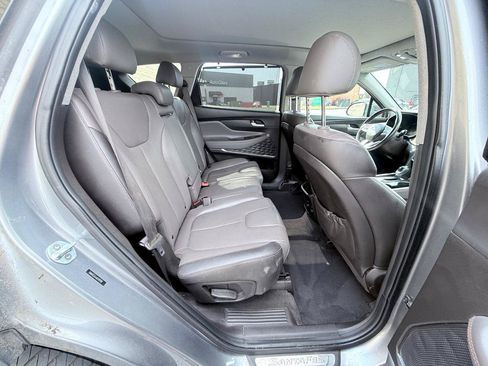 Used 2019 Hyundai Santa Fe Limited FWD image 12