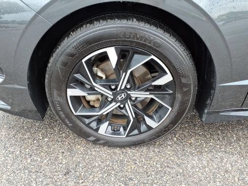 Used 2025 Hyundai Sonata SEL FWD image 11