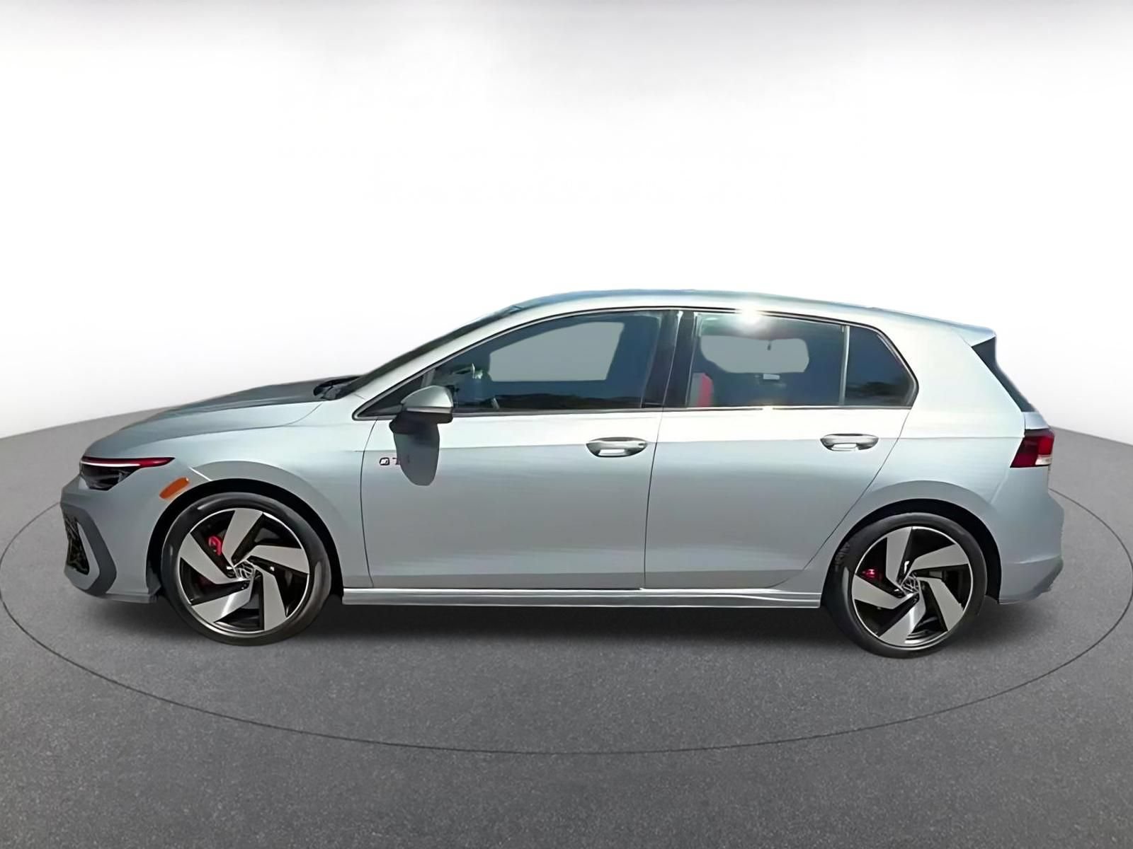 Used 2026 Volkswagen Golf S FWD image 8