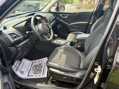 Used 2021 Subaru Forester Premium AWD/4WD image 10
