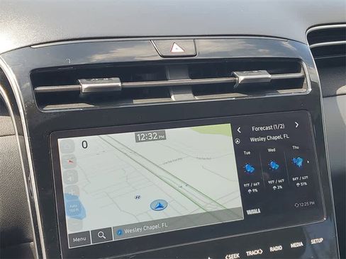 Used 2023 Hyundai Tucson Limited image 27