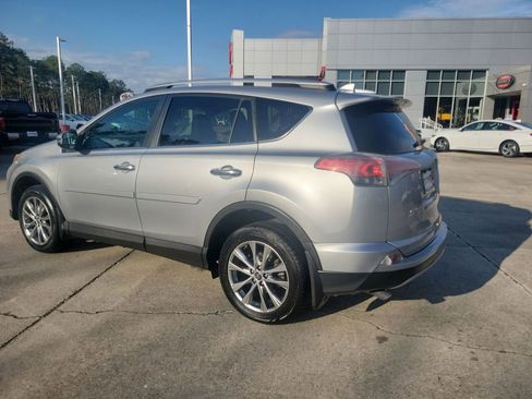 Used 2016 Toyota RAV4 Limited image 3