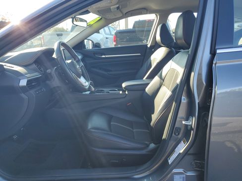 Used 2024 Nissan Altima 2.5 SR image 16