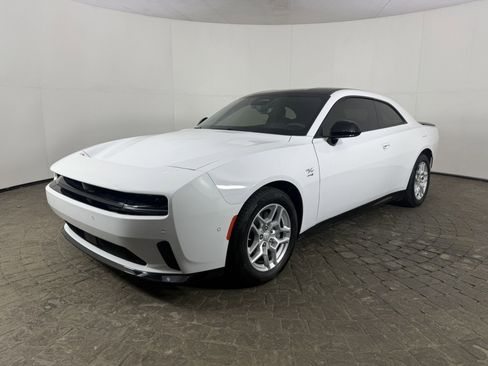 Used 2025 Dodge Charger Daytona R/T w/ Quick Order Package 25M R/T image 3