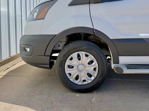 Certified 2025 Ford Transit 250 Low Roof w/ Exterior Upgrade Package RWD image 37