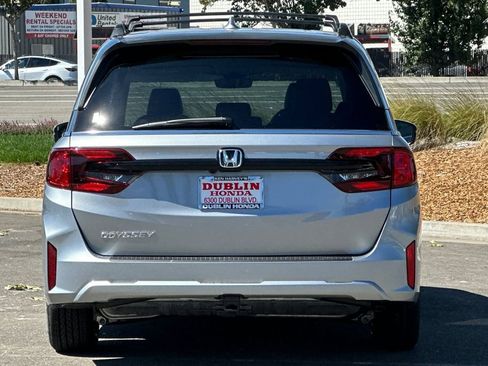 New 2026 Honda Odyssey EX-L image 5