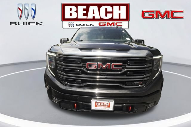 Used 2024 GMC Sierra 1500 AT4 w/ Technology Package AWD/4WD image 8