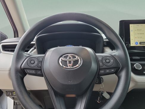 Used 2026 Toyota Corolla Cross L FWD image 12