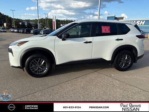 Certified 2026 Nissan Rogue S FWD image 13