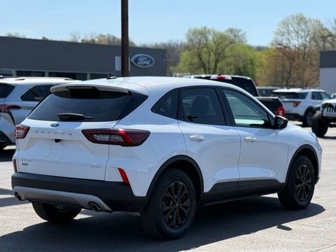 Used 2025 Ford Escape Active w/ Cold Weather Package AWD/4WD image 32