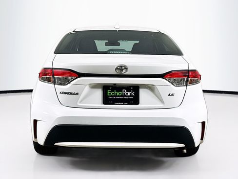 Used 2020 Toyota Corolla LE FWD image 7