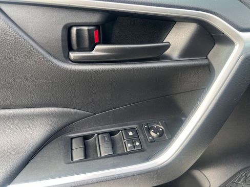 Used 2025 Toyota RAV4 LE image 20