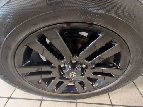 Used 2019 Toyota 4Runner Limited AWD/4WD image 27