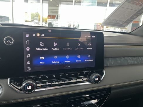 Used 2025 Chevrolet Colorado ZR2 AWD/4WD image 10