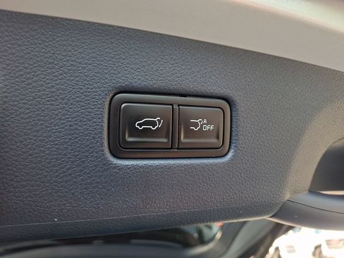 Used 2026 Kia Carnival EX FWD image 30