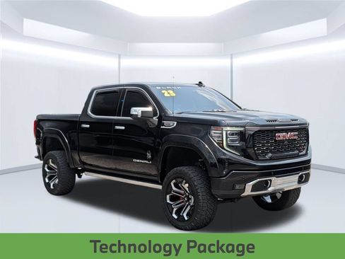 Used 2023 GMC Sierra 1500 Denali w/ Denali Reserve Package AWD/4WD image 9