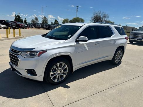 Certified 2021 Chevrolet Traverse Premier AWD/4WD image 36