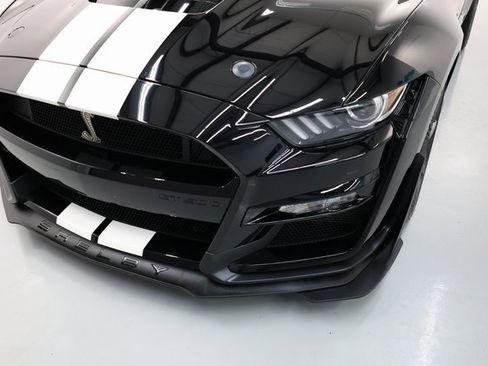 Used 2022 Ford Mustang Shelby GT500 w/ Carbon Fiber Track Pack image 63