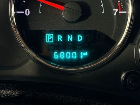 Used 2017 Jeep Wrangler Unlimited Sahara w/ Connectivity Group image 16