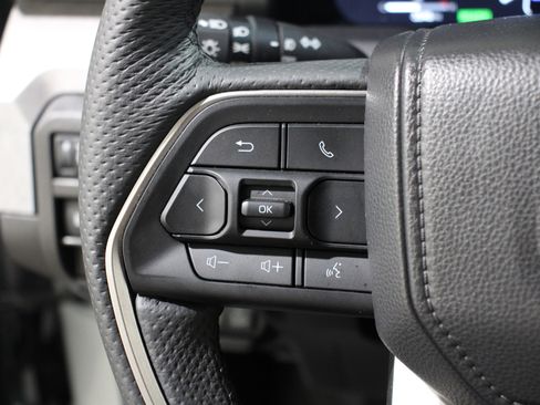 Used 2025 Toyota Tacoma 4x4 Double Cab Hybrid image 11