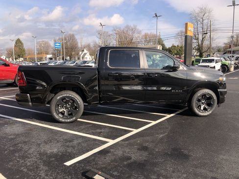 New 2026 RAM 1500 4x4 Crew Cab image 14