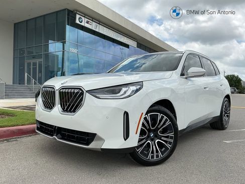 Certified 2025 BMW X3 xDrive30 w/ Convenience Package AWD/4WD image 1