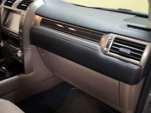 Used 2021 Lexus GX 460 Premium image 28