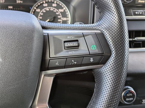 Used 2024 Mitsubishi Outlander SE image 27