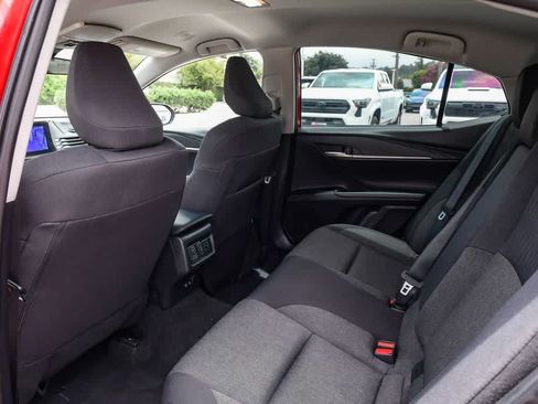 Used 2025 Toyota Camry LE FWD image 18
