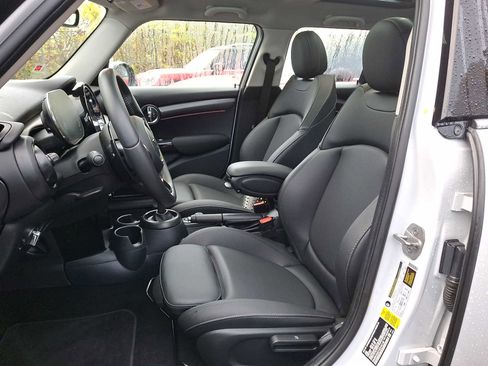 Certified 2024 MINI Cooper S image 10