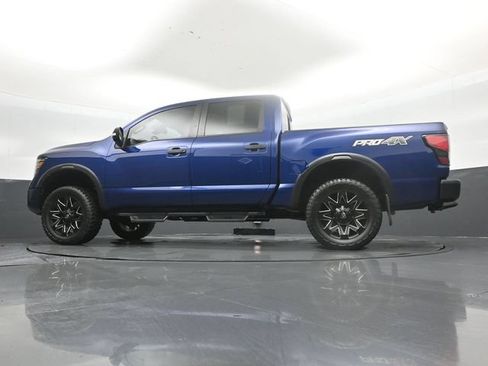Used 2021 Nissan Titan PRO-4X w/ Pro-4x Convenience Package AWD/4WD image 39