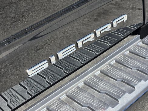 New 2026 GMC Sierra 1500 Denali w/ Denali Reserve Package AWD/4WD image 13