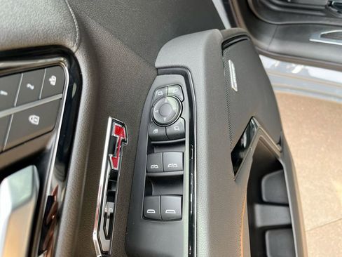 Certified 2025 GMC Sierra 1500 AT4 w/ AT4 Preferred Package image 17