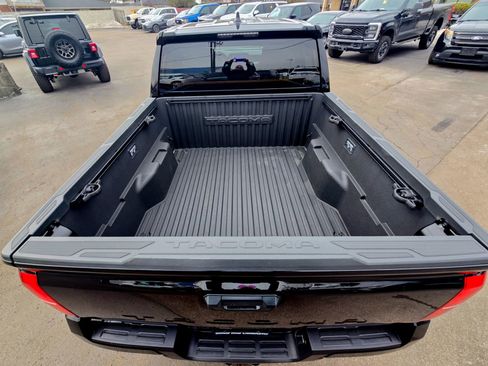 Used 2024 Toyota Tacoma TRD Off-Road image 44