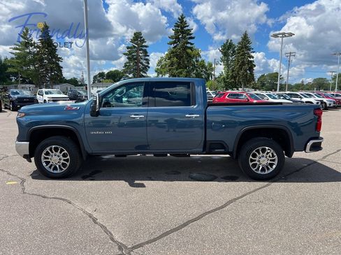Used 2024 Chevrolet Silverado 3500 LTZ w/ LTZ Premium Package AWD/4WD image 2