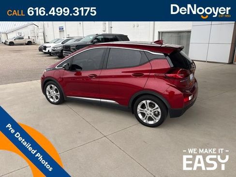 Used 2020 Chevrolet Bolt LT FWD image 4