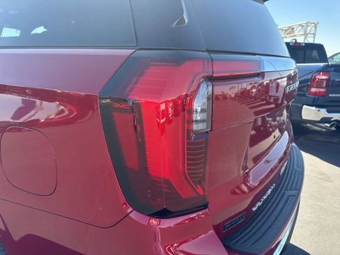 New 2026 GMC Yukon XL Denali w/ Sun & Power Step Package AWD/4WD image 20