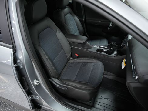 New 2026 Buick Envista Sport Touring w/ Convenience I Package FWD image 17