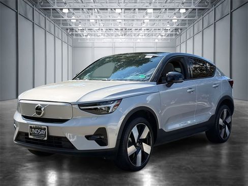 Used 2023 Volvo C40 P8 Recharge Ultimate image 1