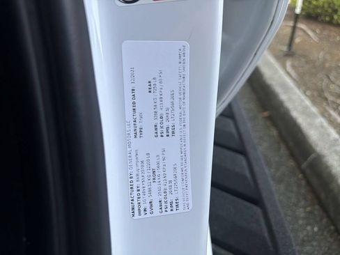 Certified 2022 GMC Sierra 3500 AT4 w/ AT4 Premium Plus Package AWD/4WD image 36
