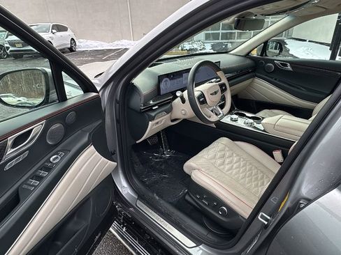 Used 2025 Genesis GV80 3.5T e-SC image 27