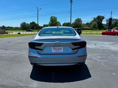 Used 2020 Honda Accord Touring image 4