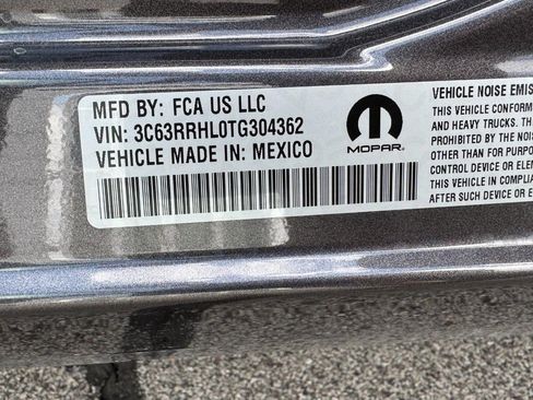 New 2026 RAM 3500 Big Horn AWD/4WD image 19